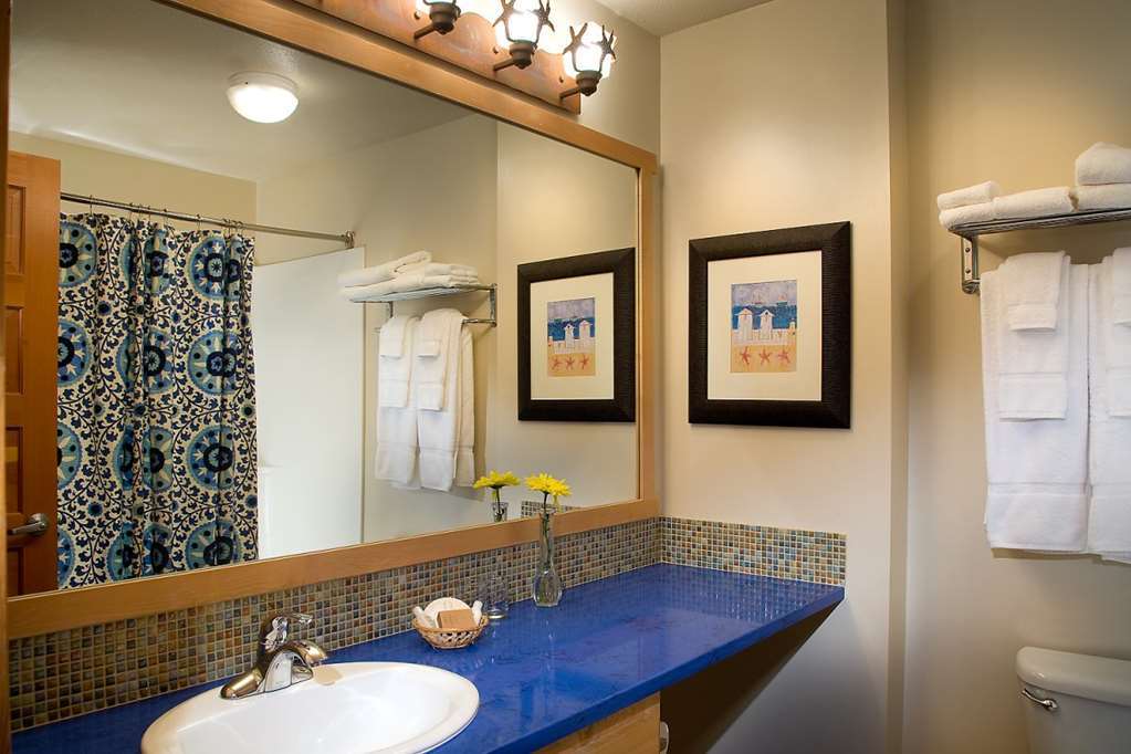 Inn At Cape Kiwanda Pacific City Room photo